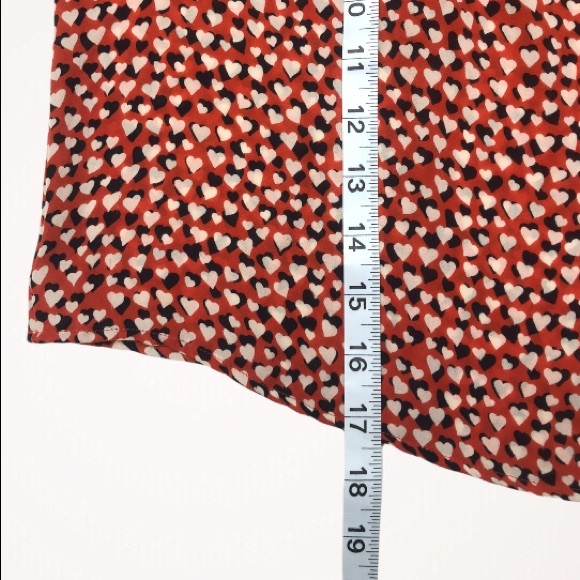 J. Crew Cold Shoulder Silk Top Blouse in Heart Print Rustic Rose Red Size 2 - Picture 11 of 13